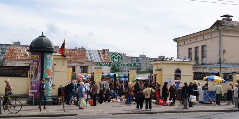 Selling various pickled or marinated vegetables, beans and berries